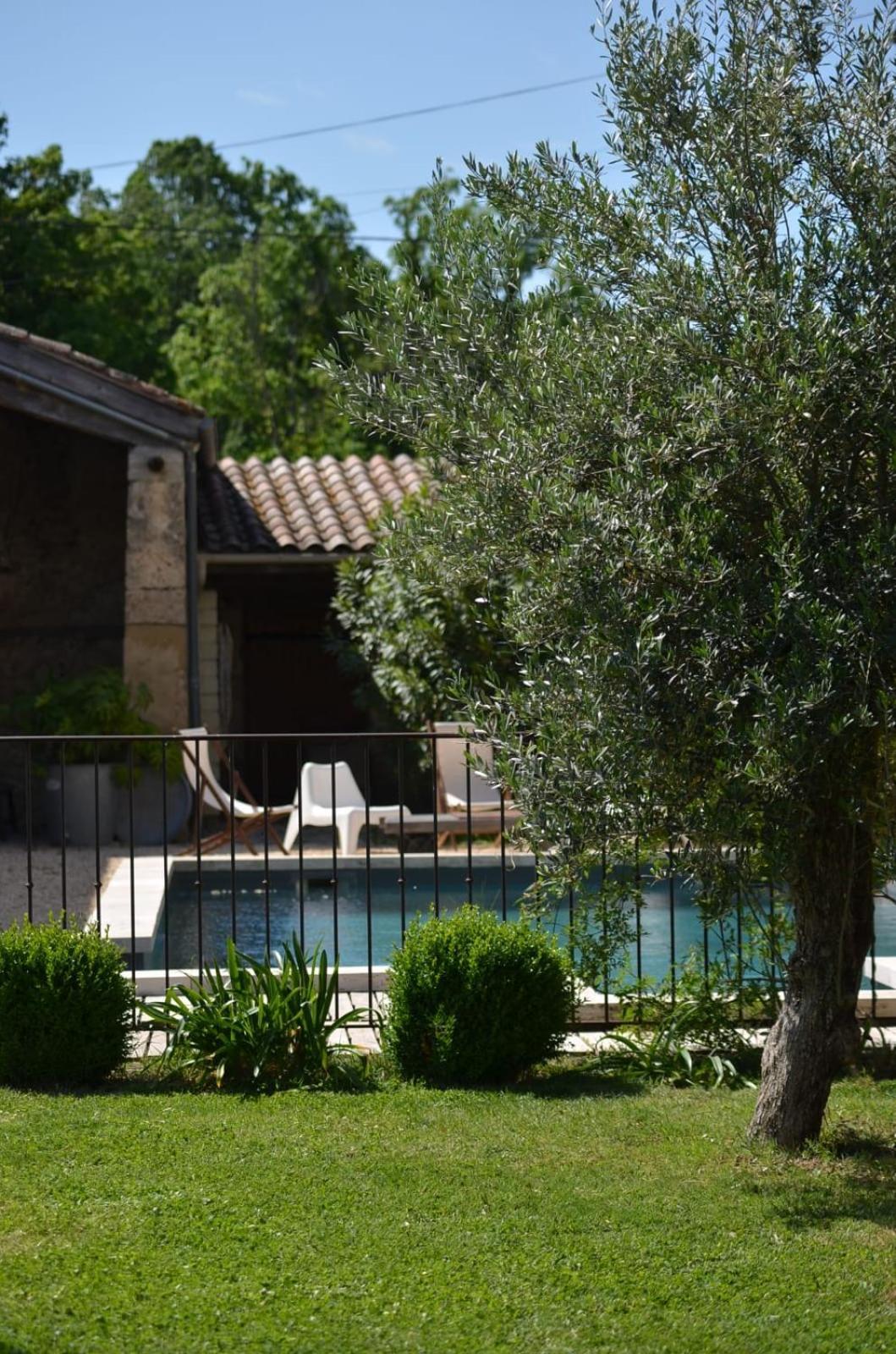 Ferme St Pierre 2 Suites Avec Repas, Piscine, Clim, Cheminee Ou Baignoire Spa 沙伯伊 外观 照片