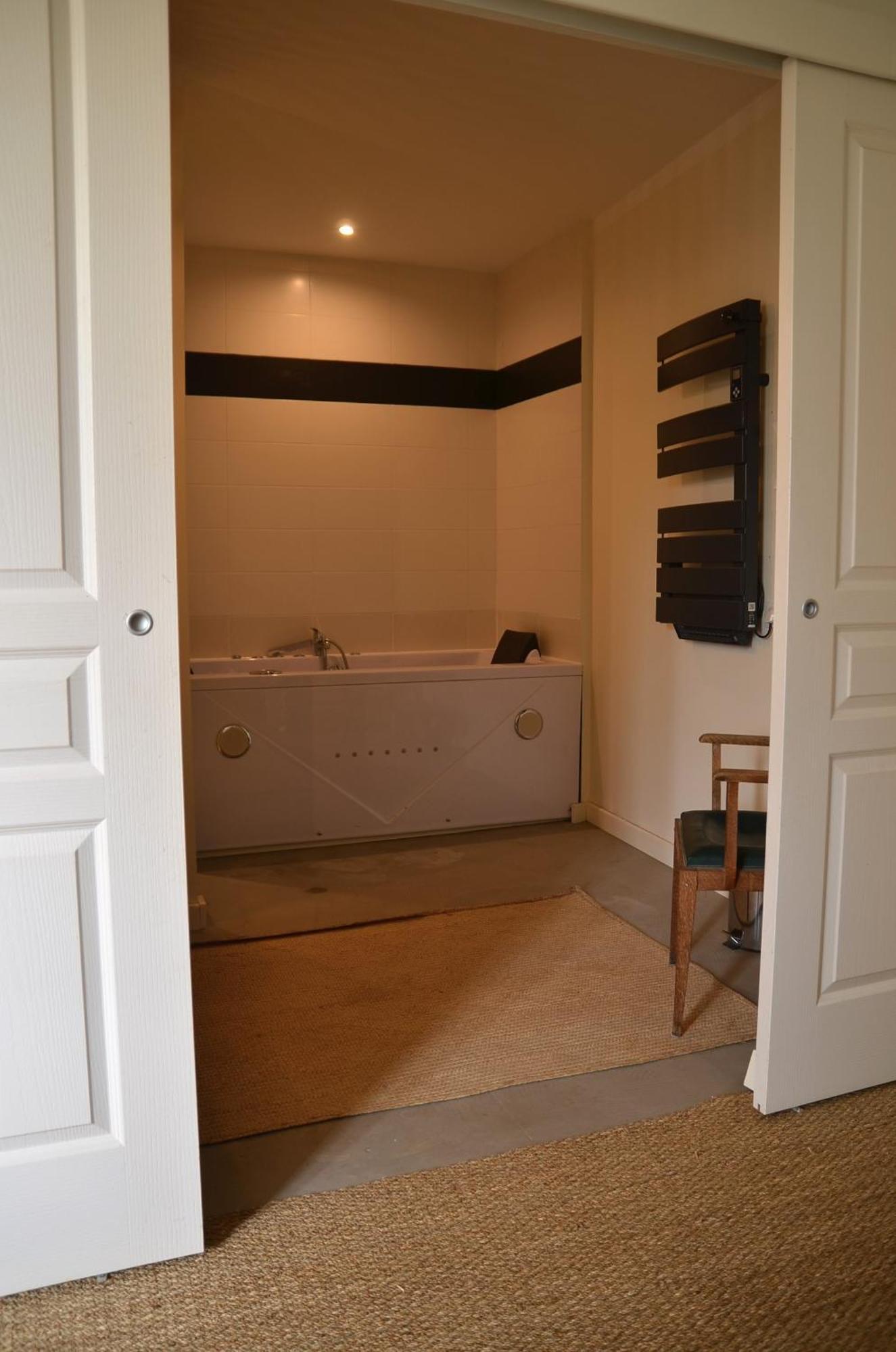 Ferme St Pierre 2 Suites Avec Repas, Piscine, Clim, Cheminee Ou Baignoire Spa 沙伯伊 外观 照片