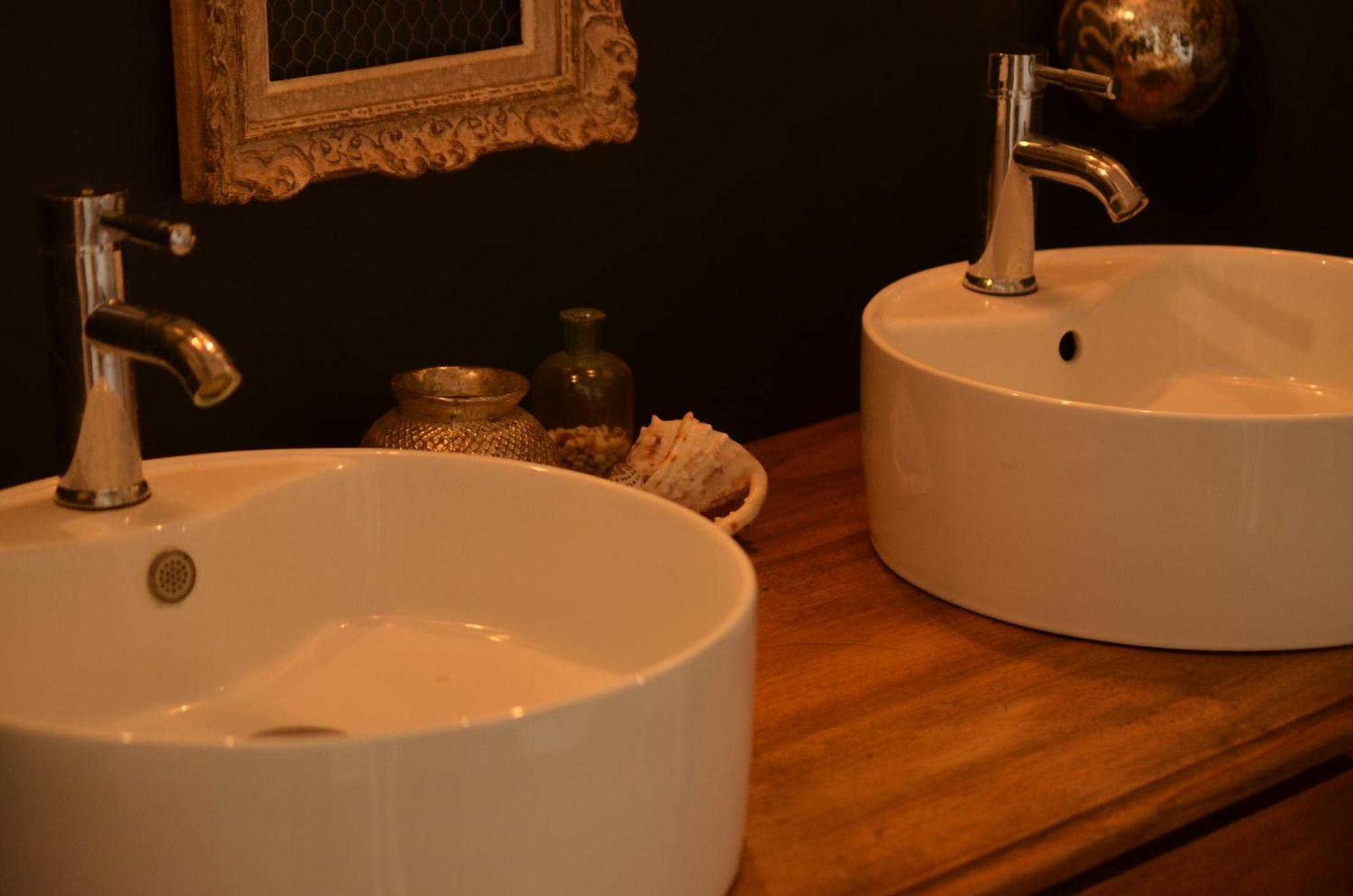Ferme St Pierre 2 Suites Avec Repas, Piscine, Clim, Cheminee Ou Baignoire Spa 沙伯伊 外观 照片